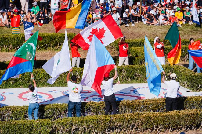 image:Image 39/source/orig/38227_phr2404.jpg