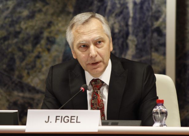 image:Image 39/source/orig/38640_jan-figel-2-scaled.jpg