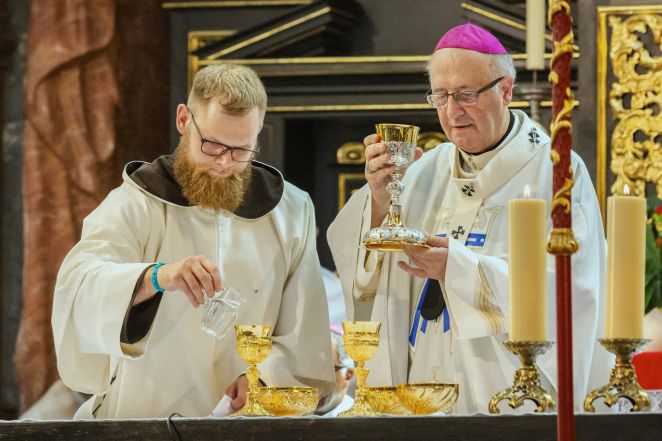 image:Image 39/source/orig/38958_img0644.jpg