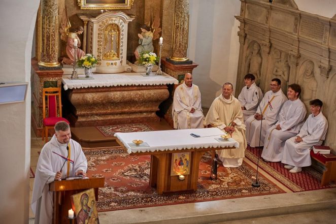 image:Image 41/source/orig/40030_26667_0_dkujvtej_jakub_david_2.jpg