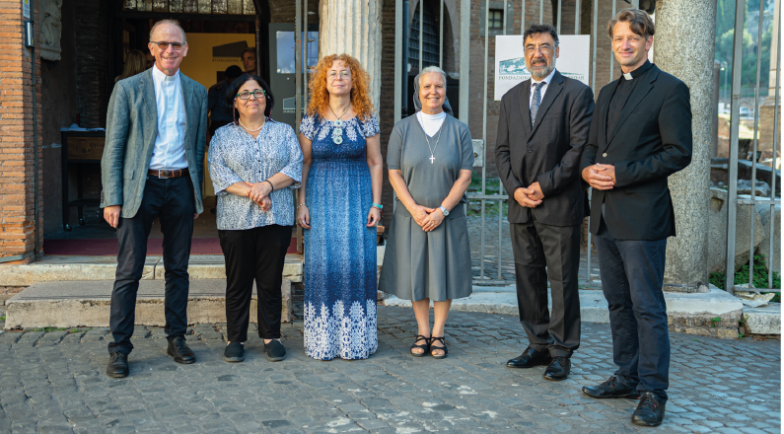 image:Image 41/source/orig/40354_pontificio-instituto-biblico-de-roma-mesa-de-trabajo-1-mesa-de-trabajo-1.png