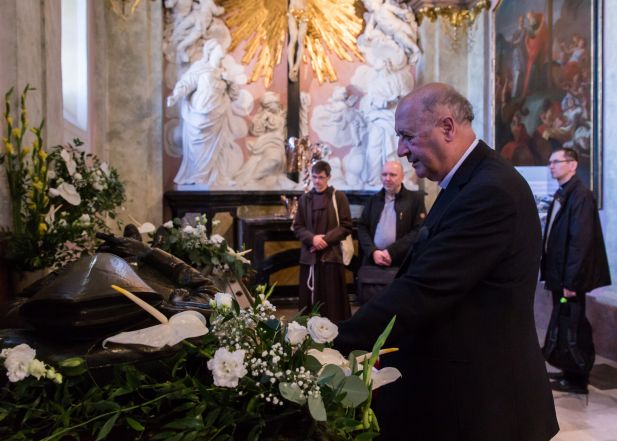 image:Image 43/source/orig/42254_img2382.jpg