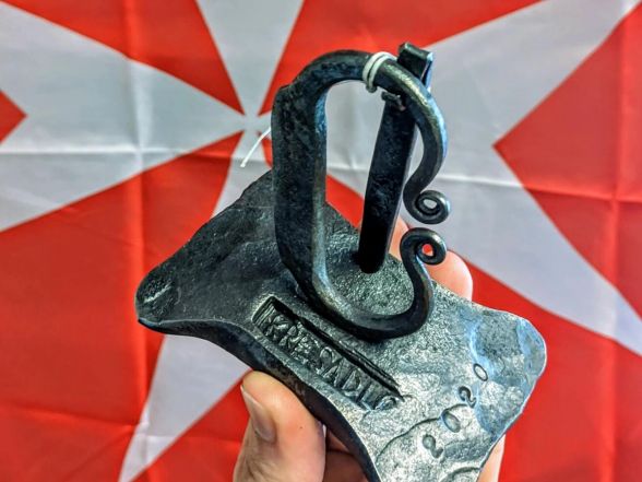 image:Image 44/source/orig/43054_27808_0_220317-kresadlo.jpg