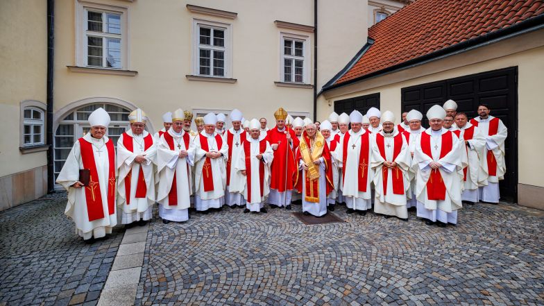 image:Image 44/source/orig/43602_2023-10-17vohlvh21606-1.jpg