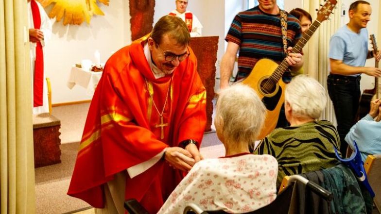 image:Image 44/source/orig/43786_28192_0_js512136.jpeg