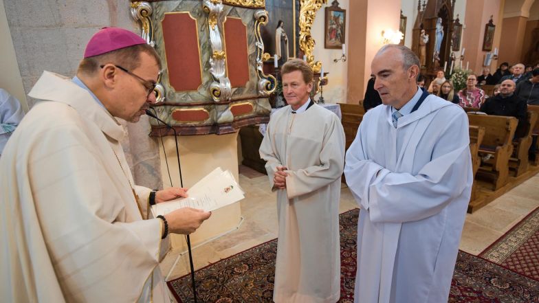 image:Image 44/source/orig/43818_20231022-121113-7482-3u7a0752-cropped.jpg