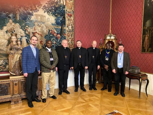 image:Image 45/source/orig/44446_28607_0_231101-cmtf-ukrajina-a-kena.jpg