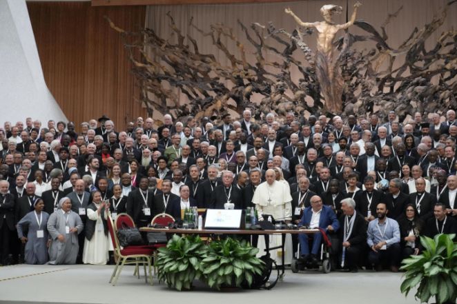 image:Image 46/source/orig/45043_sinodo-2023-foto-gruppo.jpg