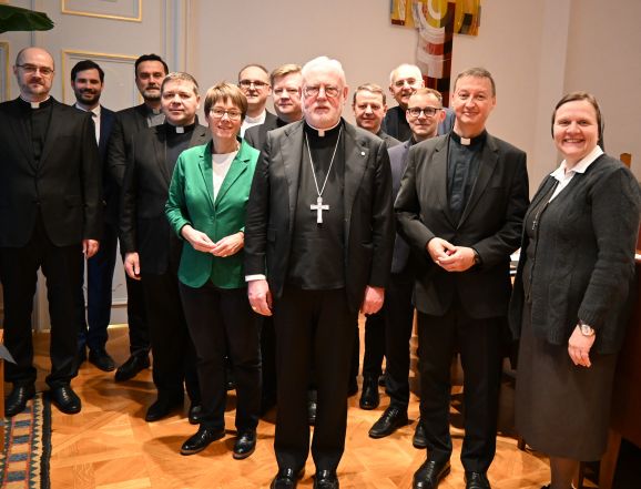 46/source/orig/45932_asset-7f735c66bc98cddb5e9f.jpg image:Image 46/source/orig/45932_asset-7f735c66bc98cddb5e9f.jpg