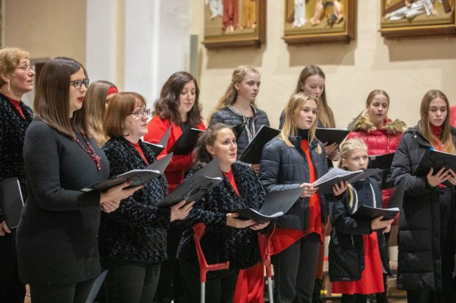 image:Image 47/source/orig/46341_29896_0_semi5590.jpg