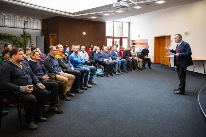 image:Image 48/source/orig/47226_30418_0_202312mue10.jpg