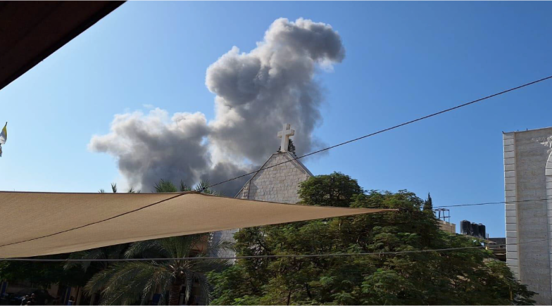 image:Image 48/source/orig/47237_ain-ha-ayudado-a-los-cristianos-refugiados-en-la-iglesia-de-la-sagrada-familia-a-comprar-alimentos-y-medicinas-01-2048x1134.png