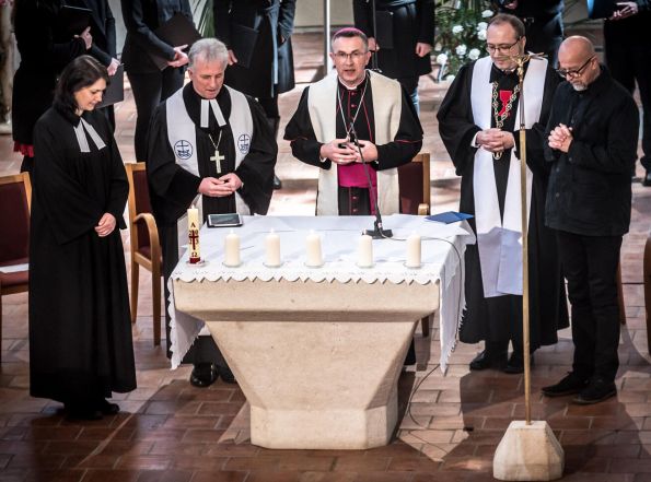 image:Image 49/source/orig/48657_31402_0_230428-104359-zdpo-ekubohos-dsc3330.jpg