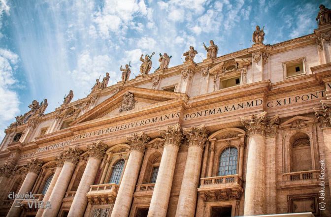 image:Image 50/source/orig/49179_31755_0_vatikan.jpg