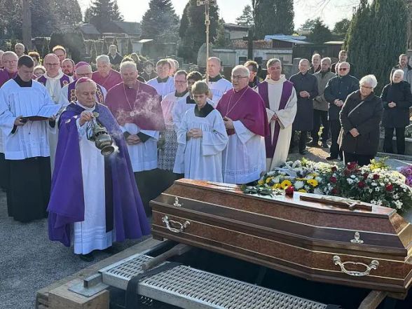 image:Image 54/source/orig/53312_34886_0_image.jpg