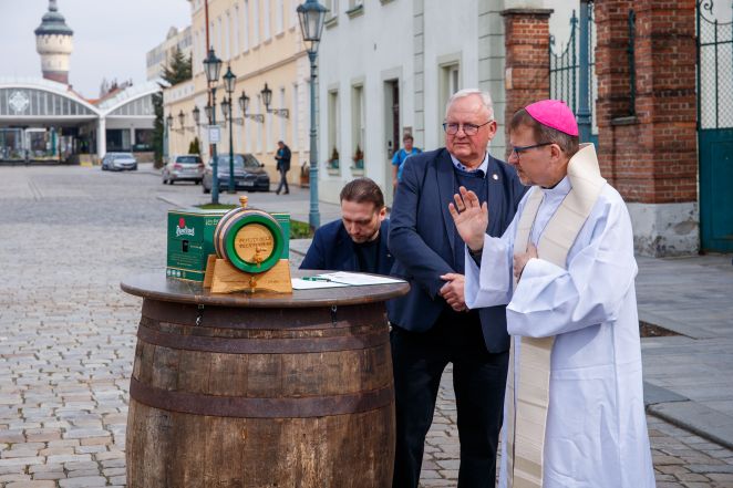 image:Image 54/source/orig/53373_jst-0056.jpg