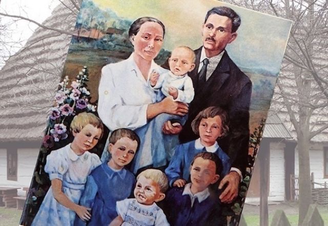 image:Image 54/source/orig/53496_351212-3vr5-794475-tsf4-ulmowie-83-82-jpg.jpg