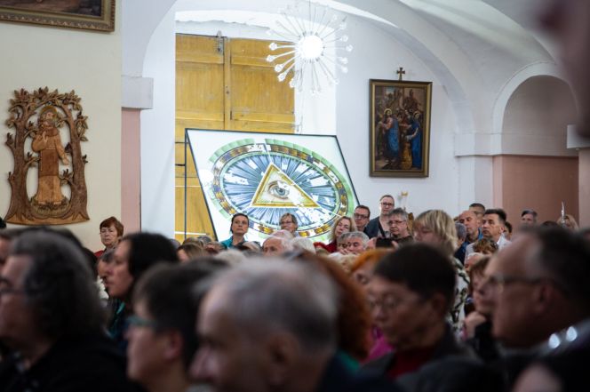 image:Image 55/source/orig/54377_20240407-jach-img4502.jpg