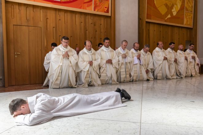 55/source/orig/54906_1y3a0730.jpg image:Image 55/source/orig/54906_1y3a0730.jpg