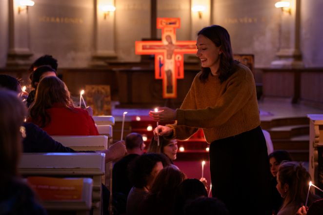 image:Image 56/source/orig/55044_xxx-taize-praha.jpg