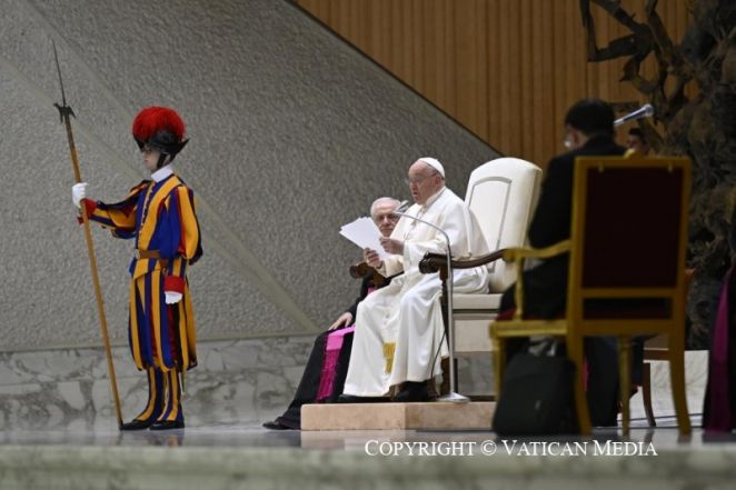 image:Image 56/source/orig/55536_popekbdada.jpeg