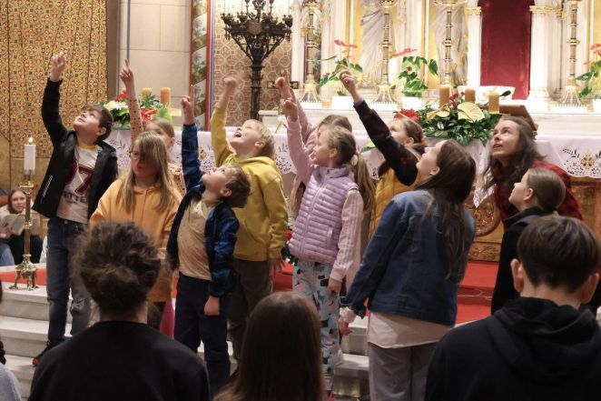 image:Image 57/source/orig/56072_37334_0_240509-ekumenicka-bohosluzba-cirkevnich-skol-1.jpg