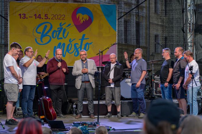 image:Image 57/source/orig/56802_37909_0_nz62880.jpg