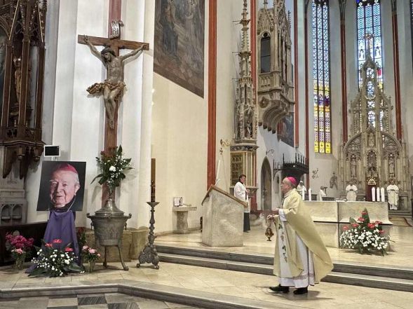 image:Image 57/source/orig/56998_441565966-1020230572783769-1079913004830512276-n.jpg