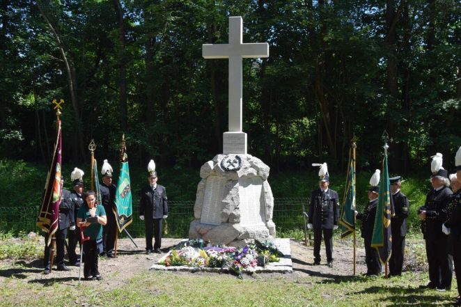 image:Image 59/source/orig/58195_39008_0_pamatnik.jpg