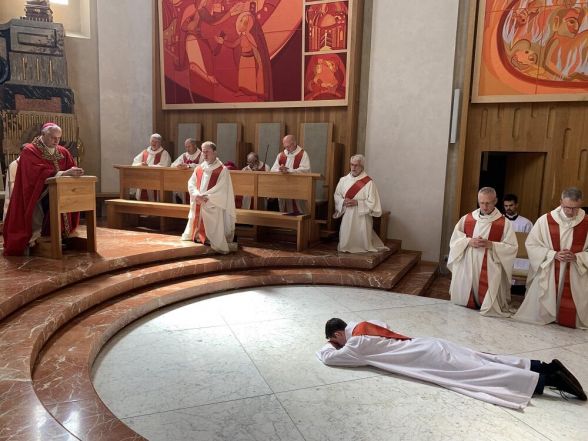 image:Image 59/source/orig/58730_39659_0_sveceni-razima_ps_w13.jpg