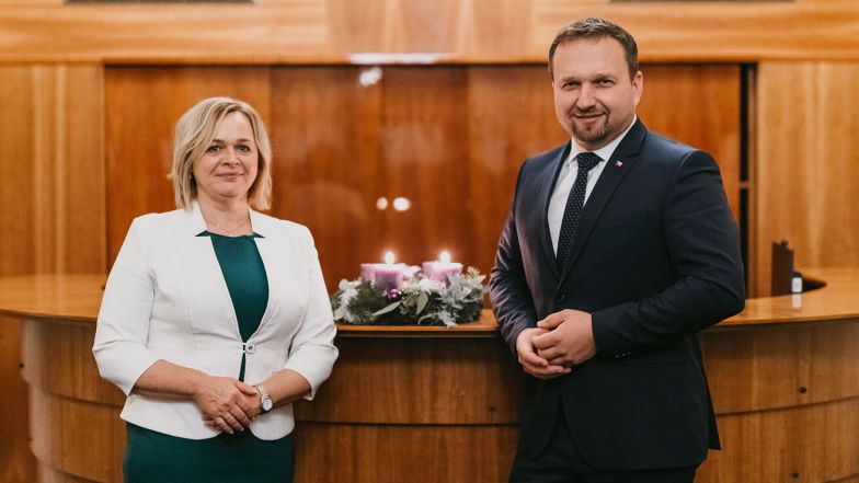 image:Image 6/source/orig/5946_radostny-cas-vanoc-nam-pripomina-prichod-jezise-krista-na-tuto-zem-slavme-ho-s-rodinou.jpg