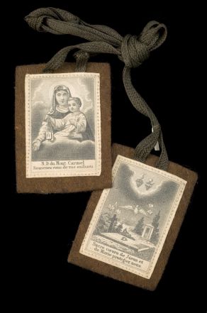 image:Image 60/source/orig/59241_brown-scapular-showing-the-blessed-virgin-of-mount-carmel-e-wellcome-l0058985.jpg