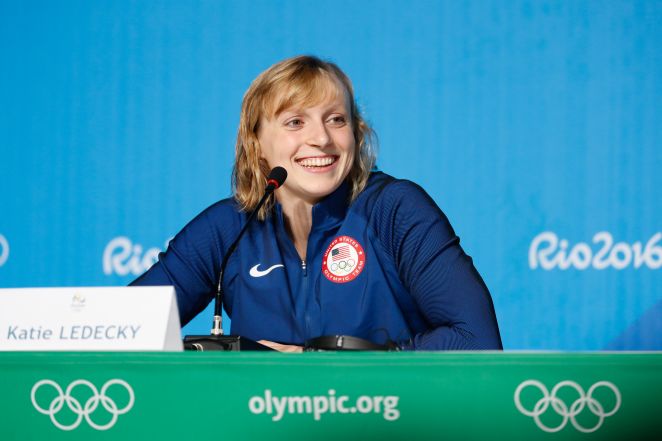 60/source/orig/59518_michael-phelps-e-katie-ledecky-concedem-entrevistas-no-parque-olimpico-28132560873.jpg image:Image 60/source/orig/59518_michael-phelps-e-katie-ledecky-concedem-entrevistas-no-parque-olimpico-28132560873.jpg