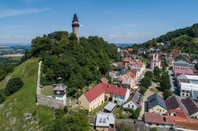 image:Image 60/source/orig/59587_40813_0_stramberk.jpg