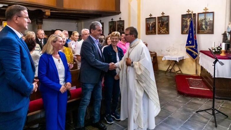 image:Image 61/source/orig/60538_41719_0_jst-0108_cropped.jpeg