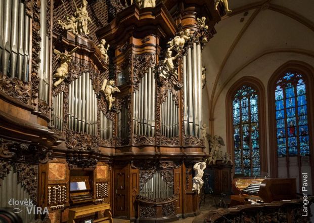 image:Image 61/source/orig/60718_41946_0_230901-varhany-moric-06.jpg