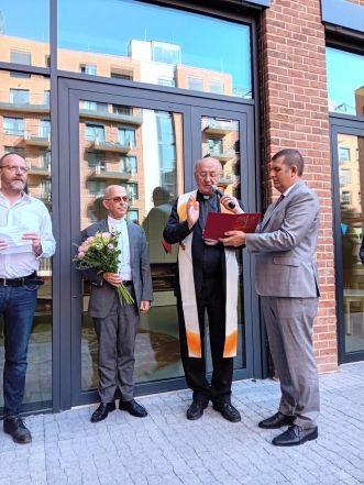 image:Image 62/source/orig/61450_42620_0_arcibiskupzehna-2-rotated.jpg