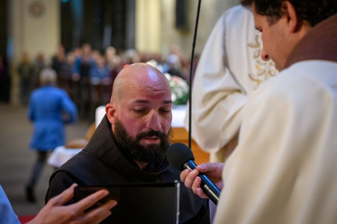 image:Image 62/source/orig/61874_24-09-15-jase-js80745.jpg