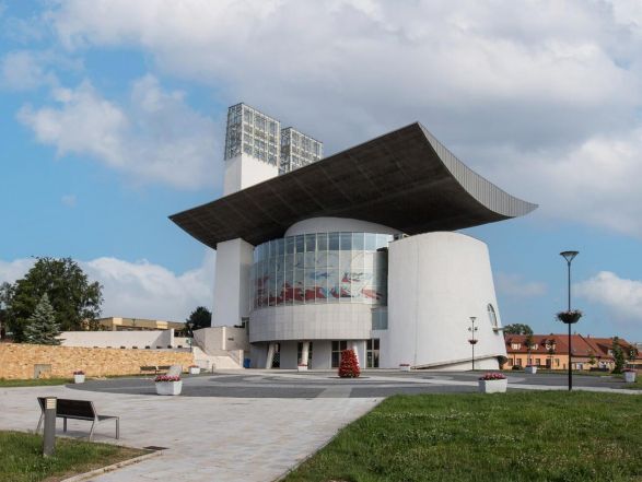 image:Image 63/source/orig/62060_43041_0_stare-mesto-kostel-svateho-ducha.jpg