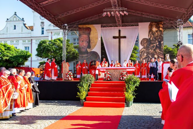 63/source/orig/62335_0k0a3532.jpg image:Image 63/source/orig/62335_0k0a3532.jpg