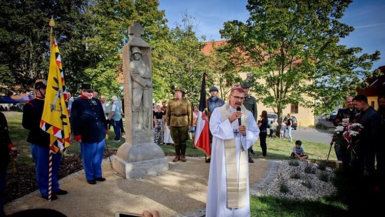 image:Image 63/source/orig/62665_43894_0_20240922-152717-7310-3v7a5764_cropped.jpeg