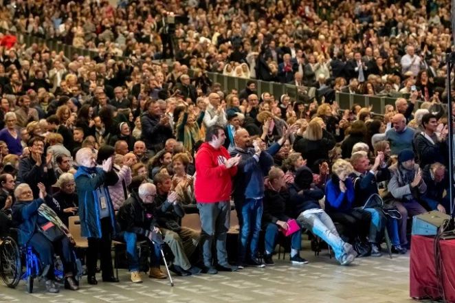 image:Image 64/source/orig/63053_poveri-ezgif-com-webp-to-jpg-converter.jpg