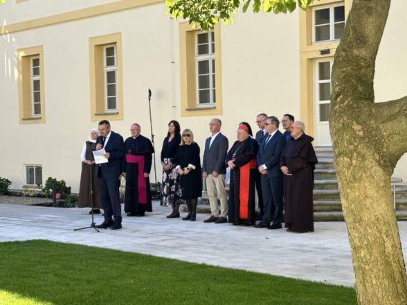 image:Image 64/source/orig/63318_44547_0_00b0775b-df9f-414c-883a-48429f230eeb-800x600-1.jpeg