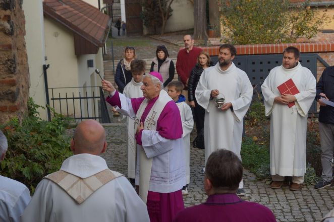 image:Image 64/source/orig/63986_45233_0_dsc08126.jpg