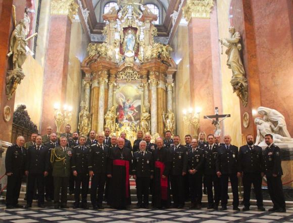 image:Image 65/source/orig/64402_45690_0_241003-pout-policie-00-martina-prochazkova.jpg