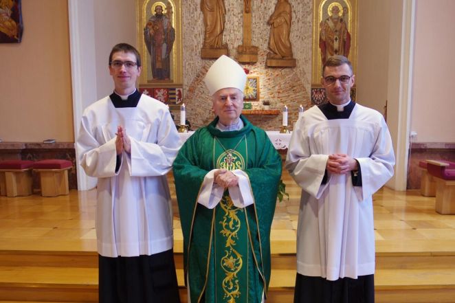 image:Image 65/source/orig/64511_45901_0_241013-aks.jpg