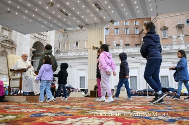 image:Image 65/source/orig/64771_audience3.jpeg