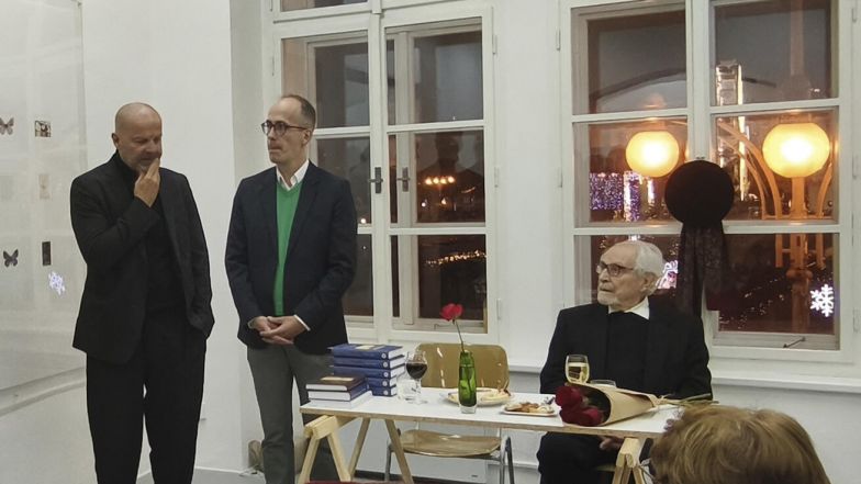 image:Image 66/source/orig/65259_s-karlem-skalickym-v-rimskem-exilu.jpg