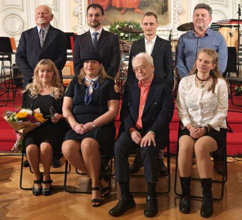 image:Image 66/source/orig/65624_47246_1_241211-kresadlo.jpg