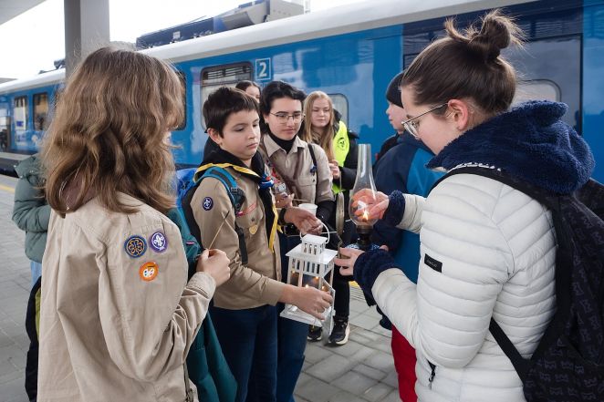 66/source/orig/65895_pc212608.jpg image:Image 66/source/orig/65895_pc212608.jpg